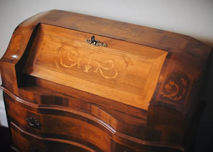 布雷芒特别墅住宿加早餐酒店 4*