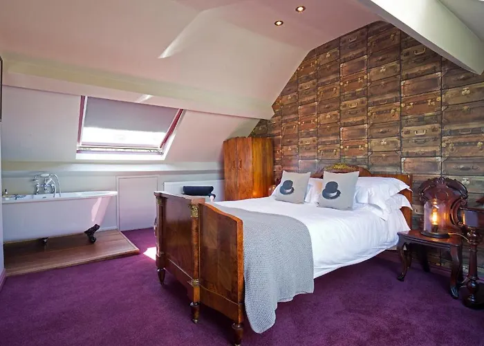 布雷芒特别墅住宿加早餐酒店 4*